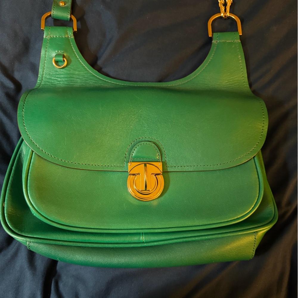 Tory Burch Vibrant Green Shoulder Bag with Gold Accents